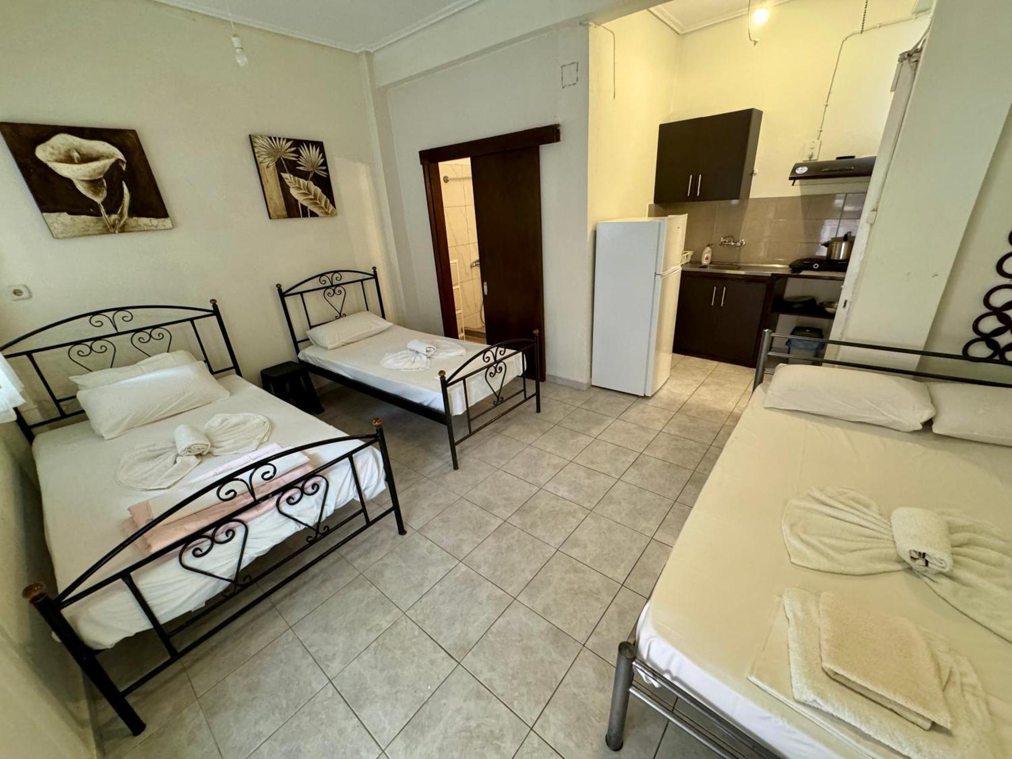 Seaside Apartments & Rooms Kampouri Stomion  Bagian luar foto